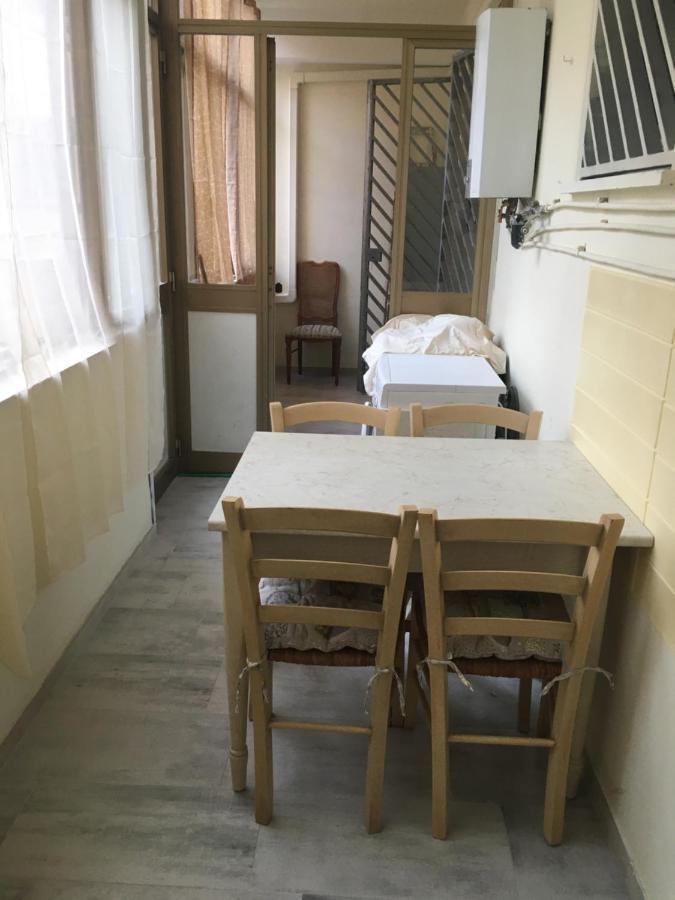 Ostia Roma Vacanze Al Mare Apartment ภายนอก รูปภาพ
